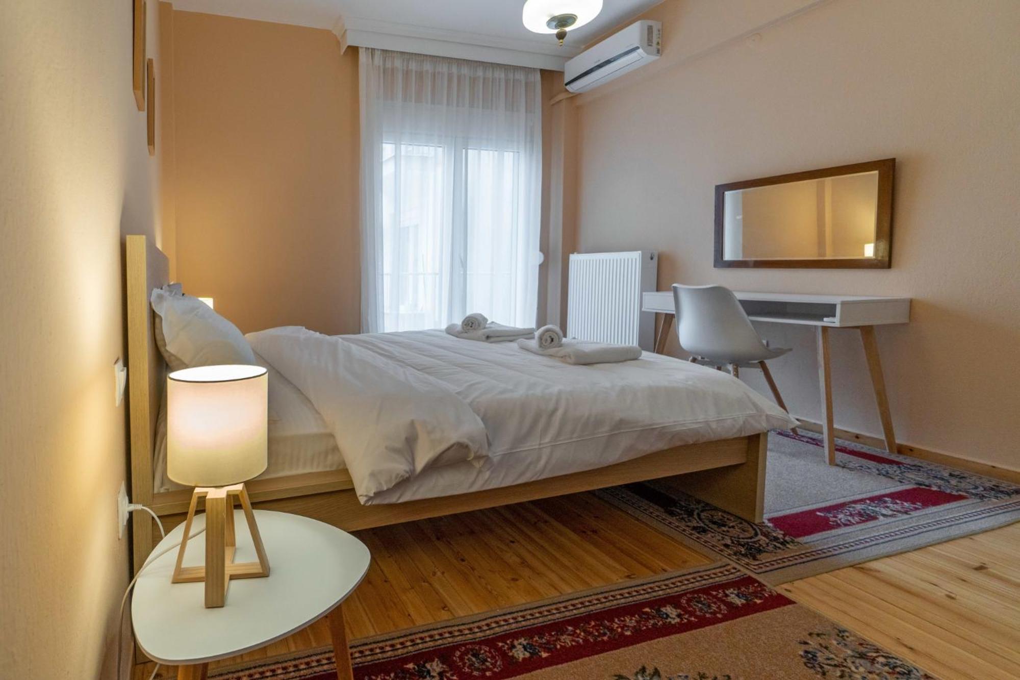 Zennova #5 Antigonidon Square Apartment Thessaloníki Luaran gambar