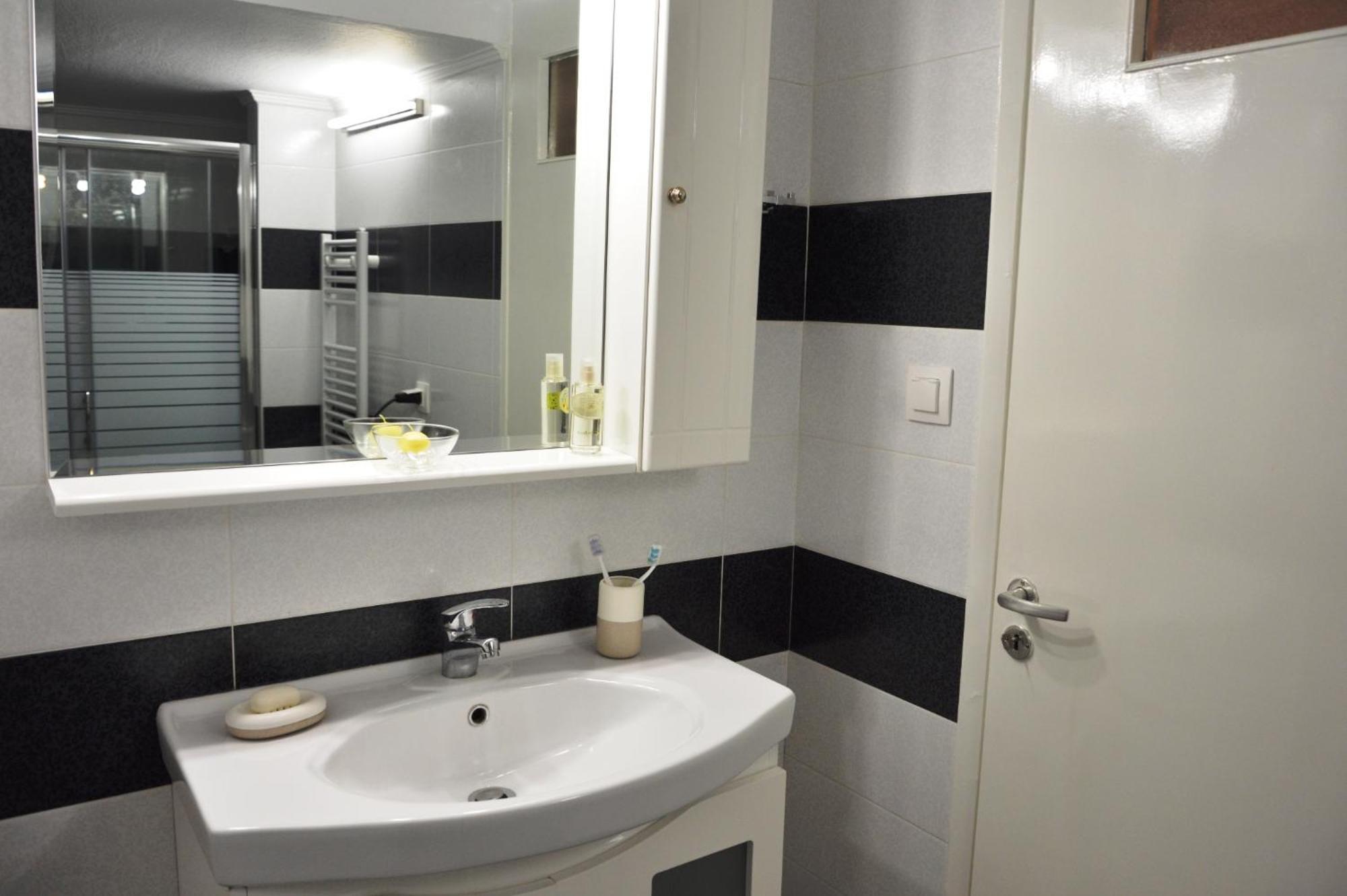 Zennova #5 Antigonidon Square Apartment Thessaloníki Luaran gambar